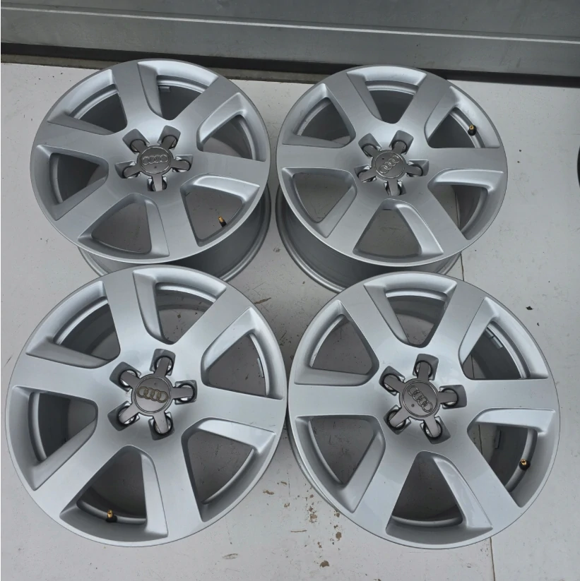 AUDI A4 B6 B7 B8 B9 A6 C6 C7 Q3 17'' ET39