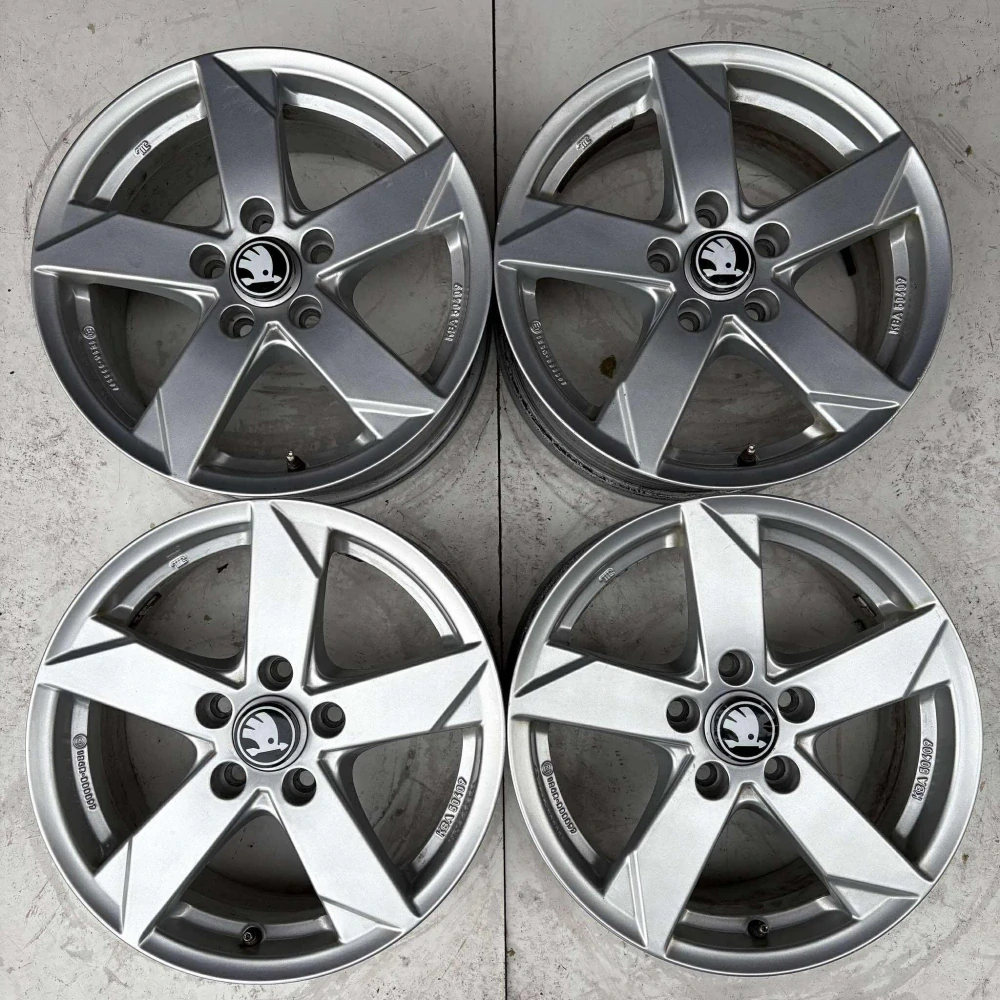 ŠKODA OCTAVIA SUPERB KAROQ YETI 16"