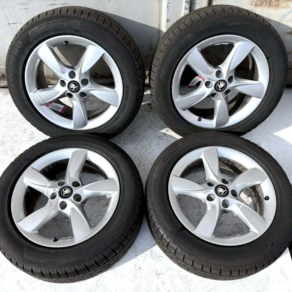 KOLA ZIMNÍ SKODA KAROQ 225/55R17 PIRELLI