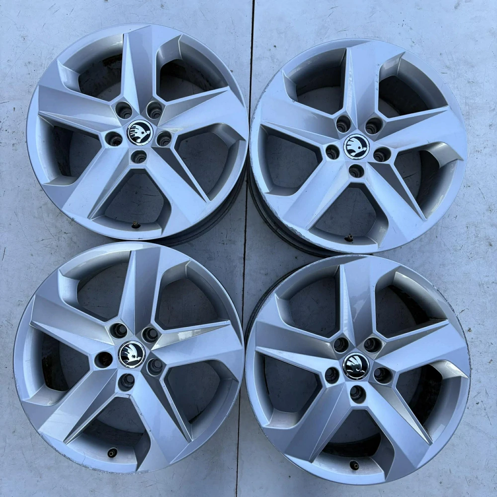 ŠKODA OCTAVIA SUPERB KAROQ YETI 17"