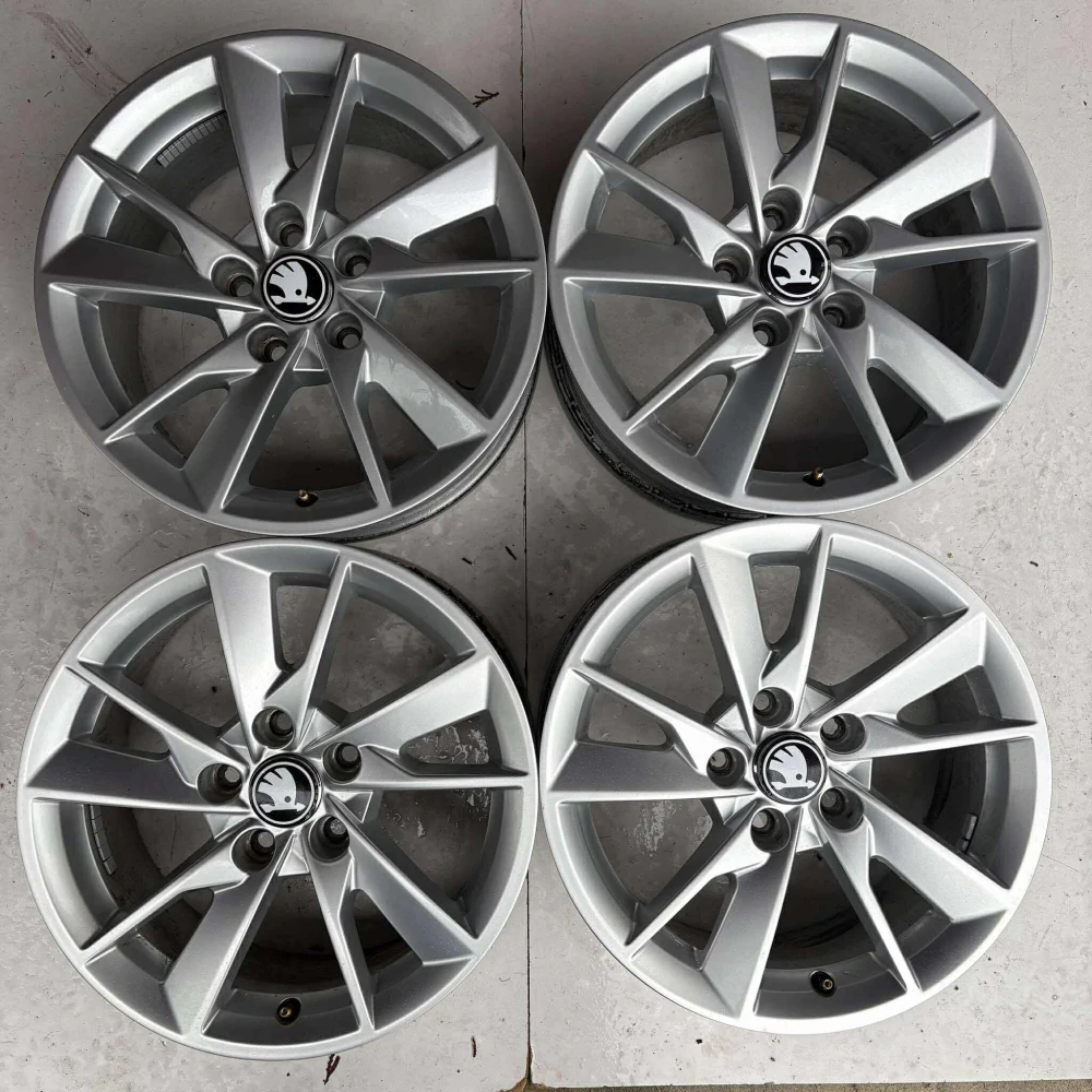 ŠKODA OCTAVIA SUPERB KAROQ YETI 16"