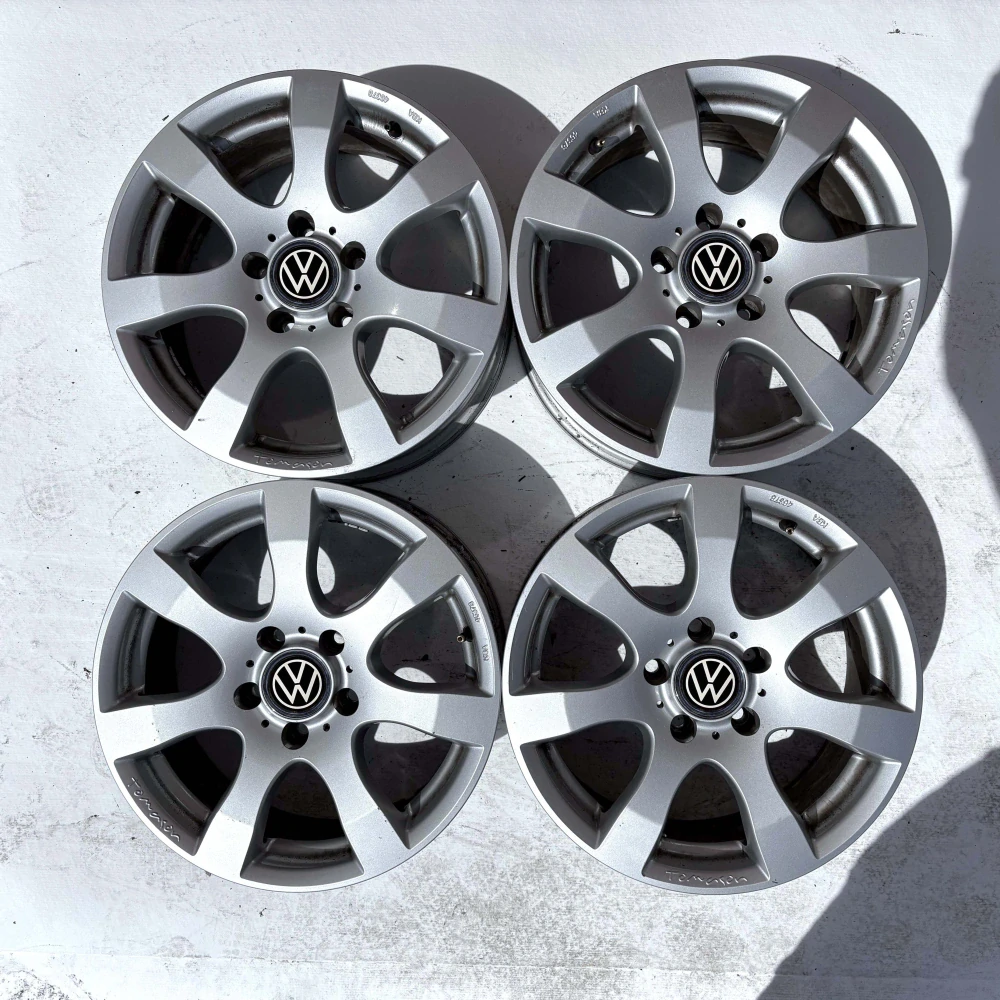 VW PASSAT TIGUAN SHARAN GOLF 16" 5X112