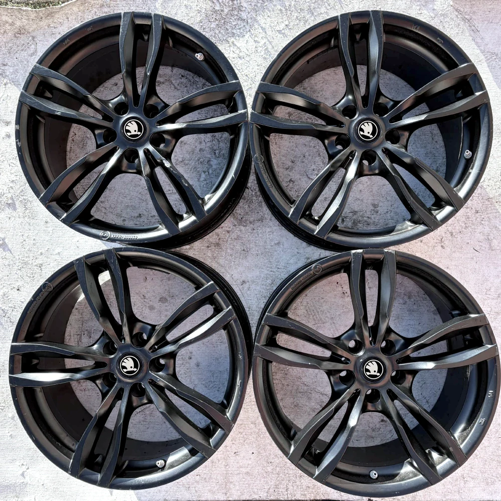 SKODA OCTAVIA SUPERB YETI 18" 5X112 ET30