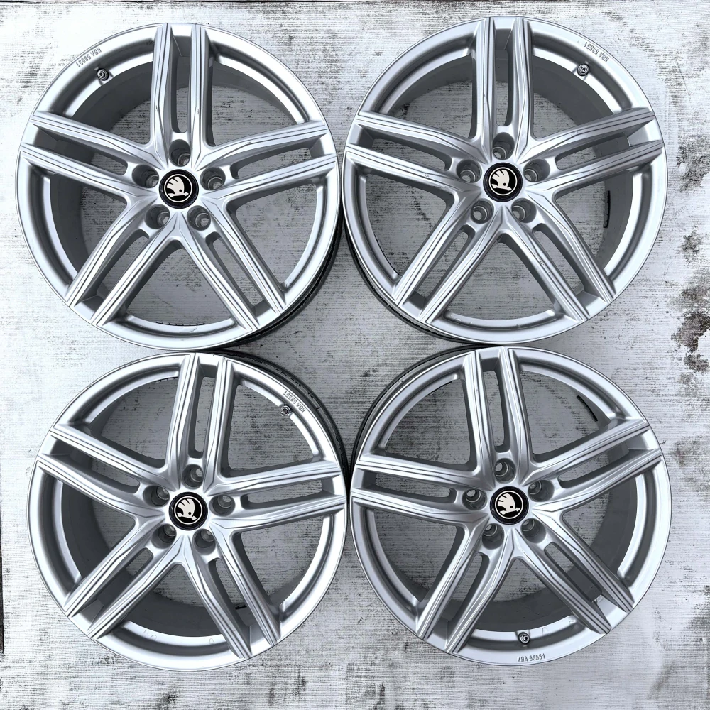 SKODA KAROQ ENYAQ ELROQ SUPERB OCTAVIA 19"