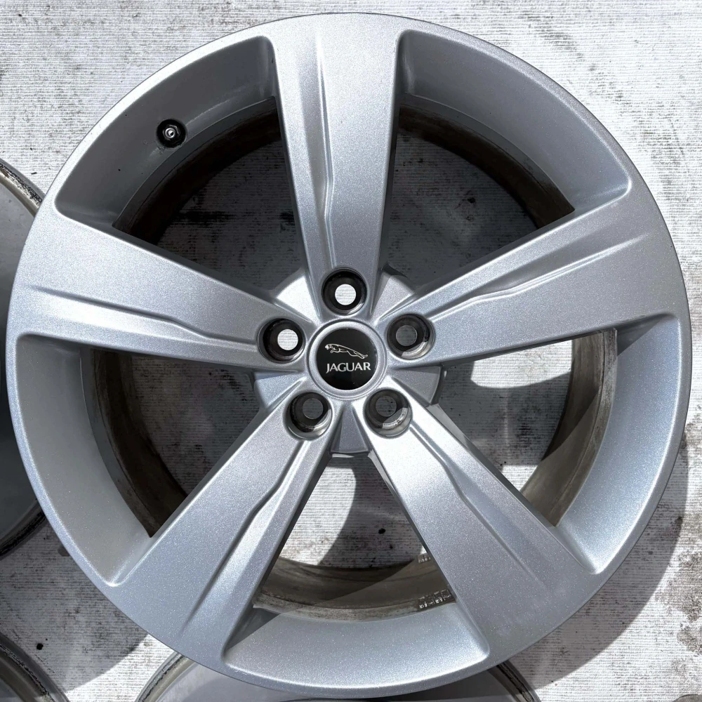 JAGUAR F-PACE XF 19L 5X108 8,5J ET45