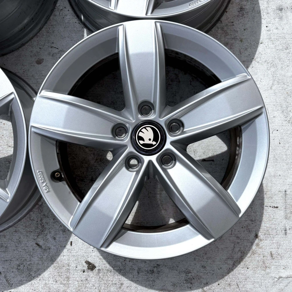 ALU SKODA SUPERB OCTAVIA YETI 16" 5X112 ET44