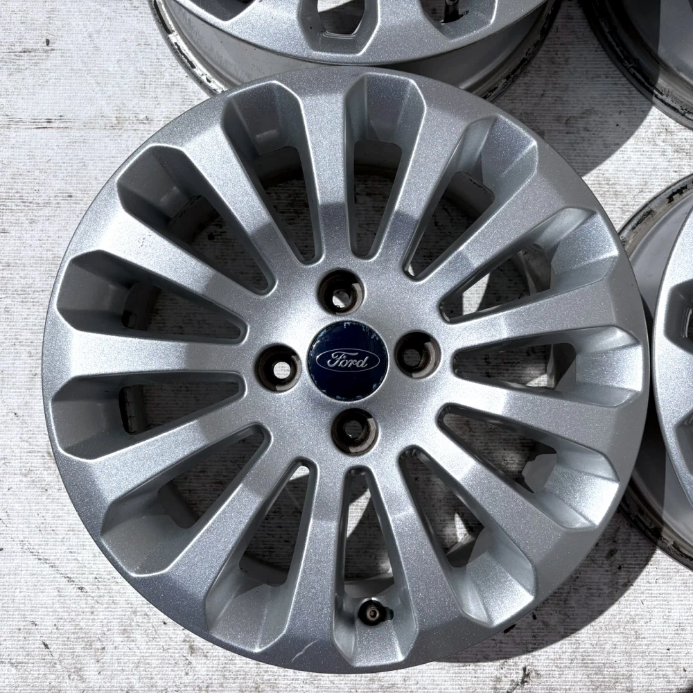 ORIGINÁLNÍ ALU FORD KA 15" 6J 4X98 ET40