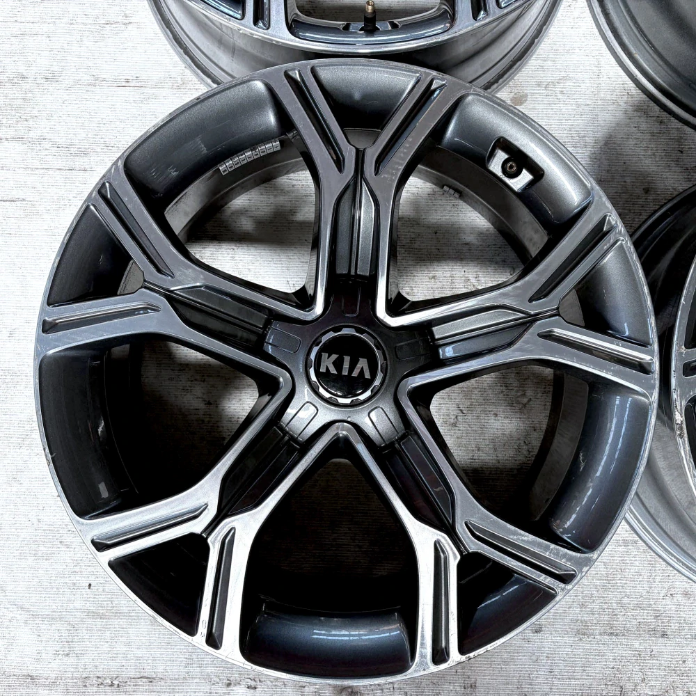 ORIGINÁLNÍ ALU KIA STINGER 19" 5x114,3