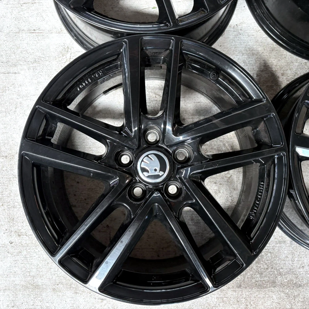 ALU SKODA OCTAVIA 17" 5X112 ET52