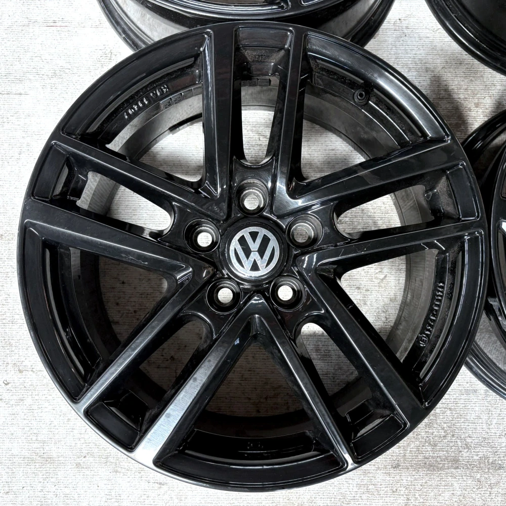 ALU VW GOLF TOURAN CADDY 17" ET52
