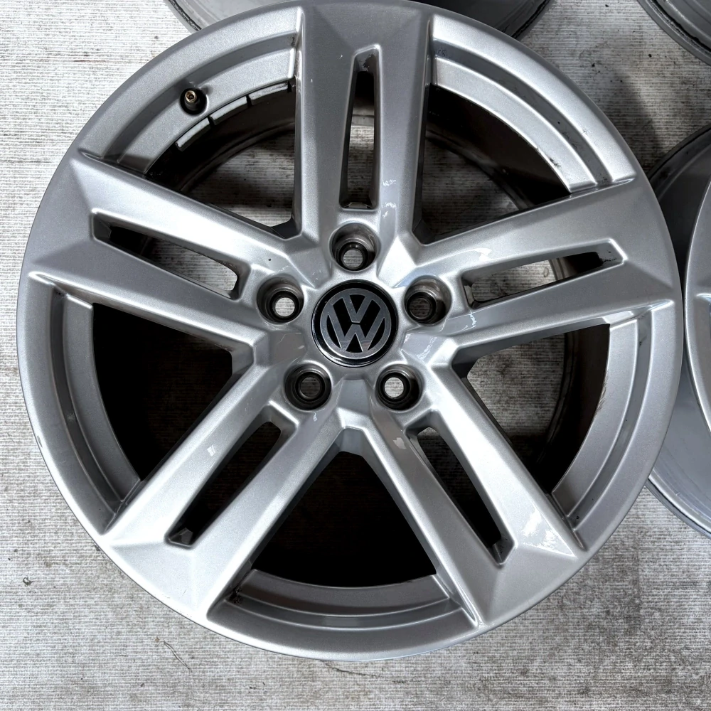 VW PASSAT TIGUAN SHARAN GOLF T-ROC 17" 5X112 ET42