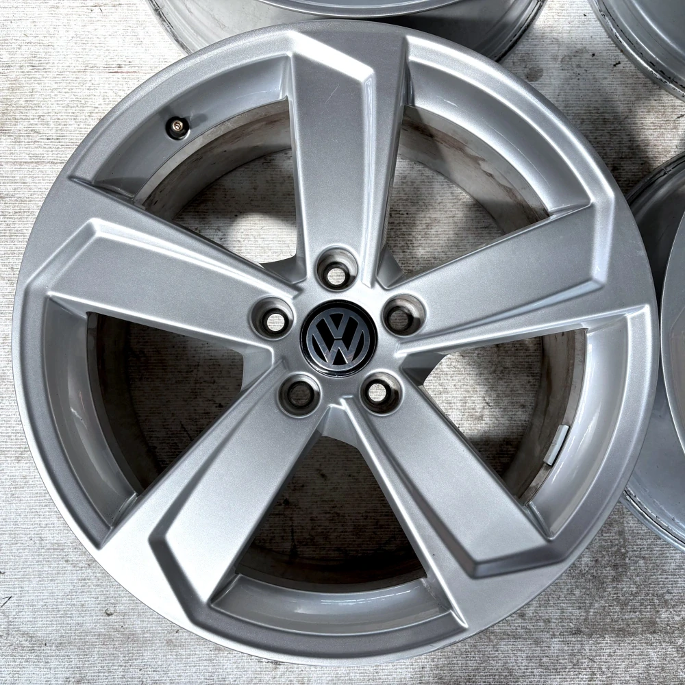 ALU VW PASSAT T-ROC ID4 ID5 BEETLE 18" 5X112