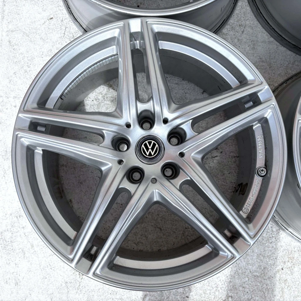 ALU TOUAREG 2018-2026 18" 5X112 ET26