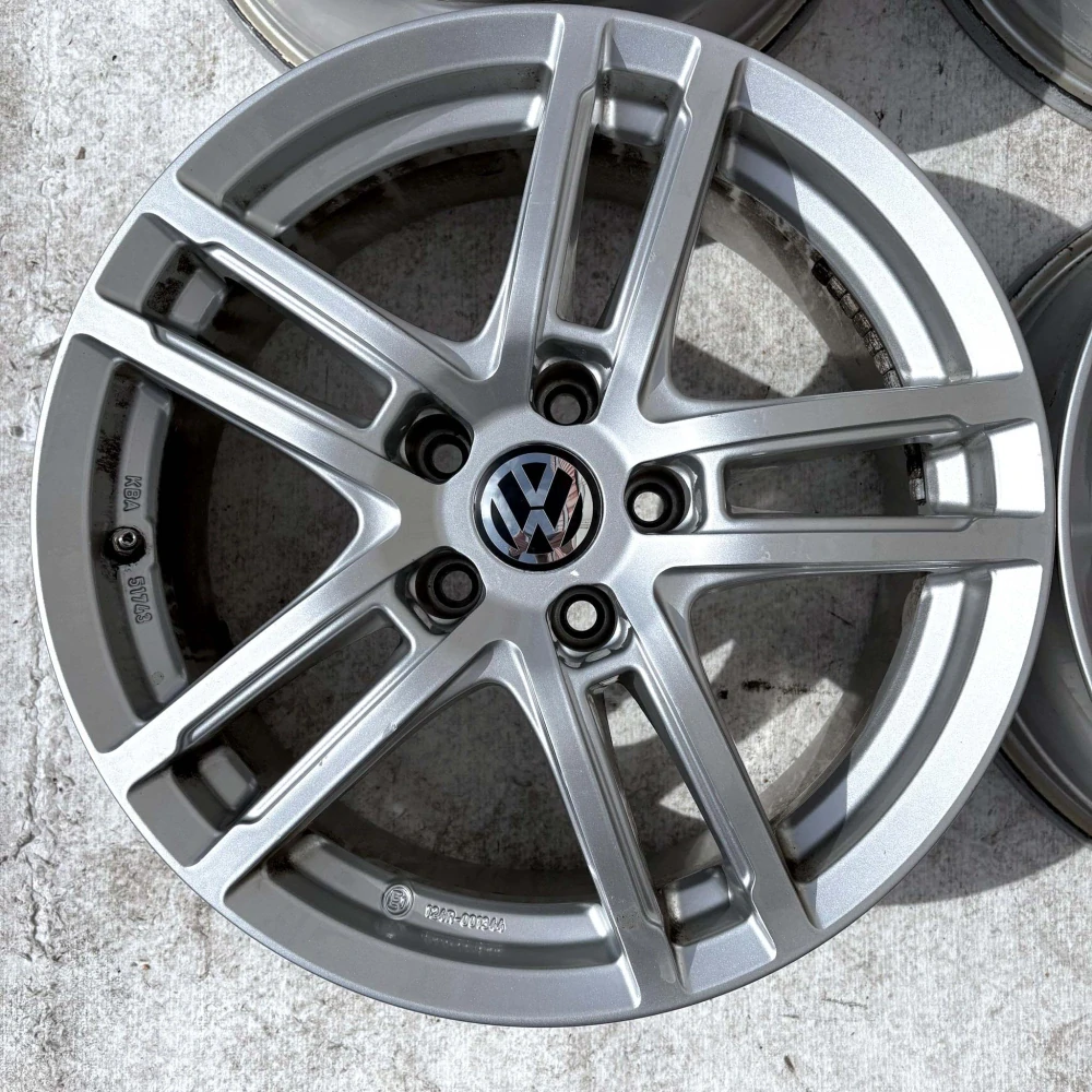 ALU VW PASSAT TIGUAN TAYRON GOLF CADDY TOURAN 17" 5X112