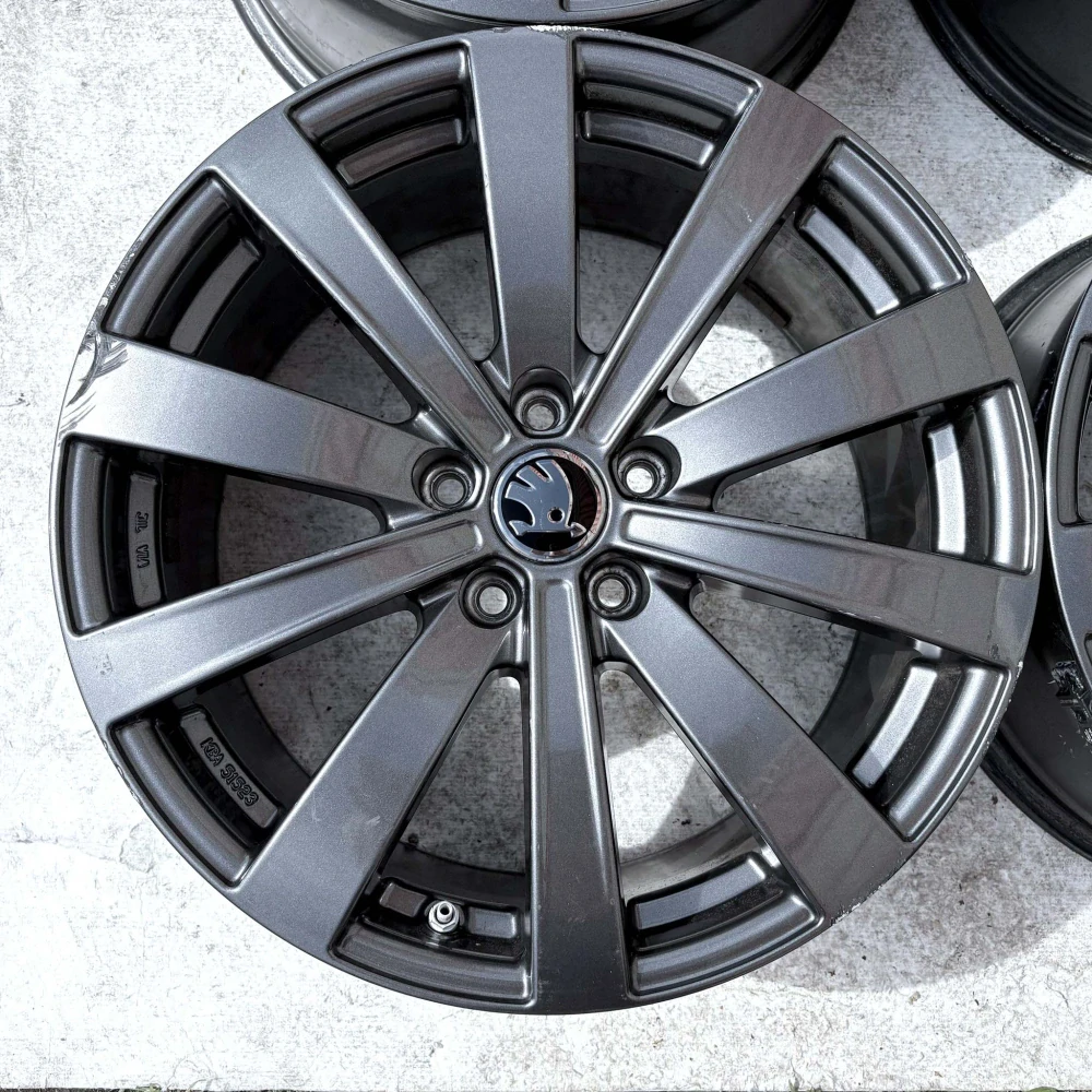 ALU SKODA ENYAQ SUPERB OCTAVIA 18" 5X112