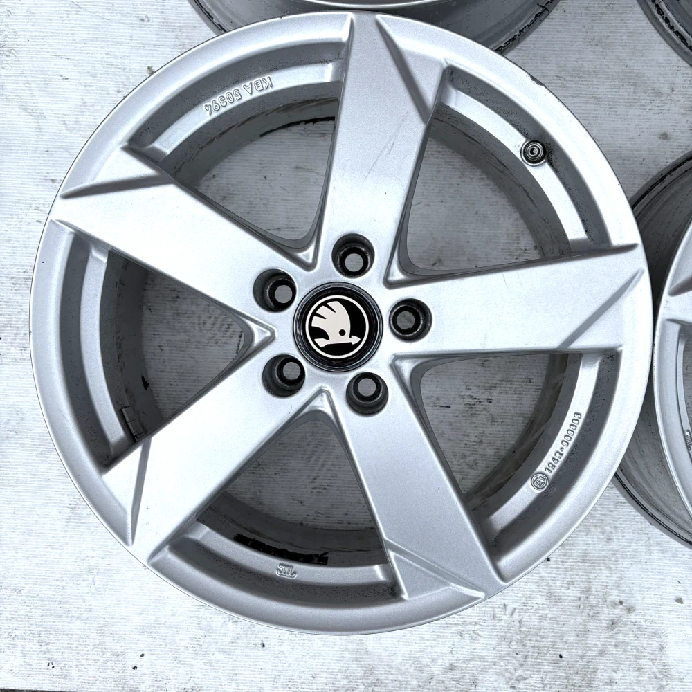 SKODA OCTAVIA SUPERB YETI KAROQ 17" 5X112
