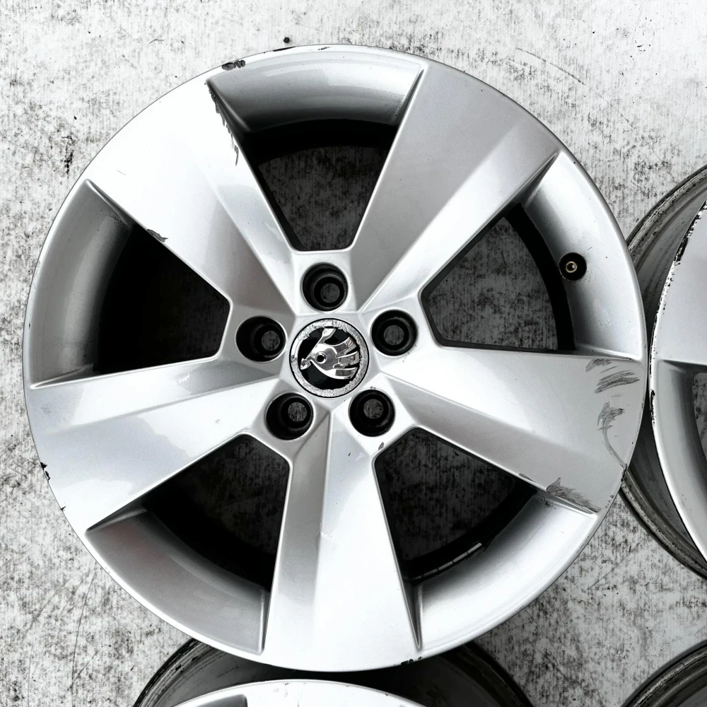 SKODA SCALA KAMIQ FABIA 16" 5X100 ET38