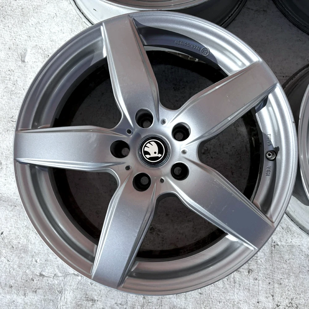 SKODA OCTAVIA SUPERB YETI 17" 5x112