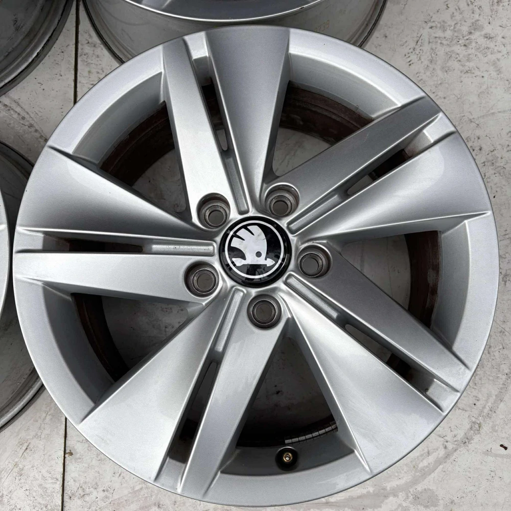 ŠKODA OCTAVIA SUPERB KAROQ YETI 16"