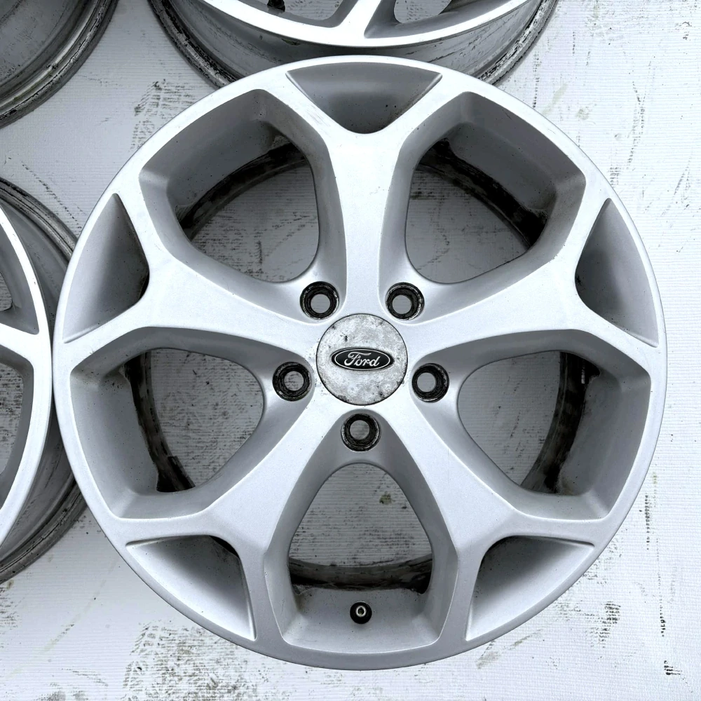 Ford Mondeo Focus C MAX S MAX TOURNEO CONNECT 16"