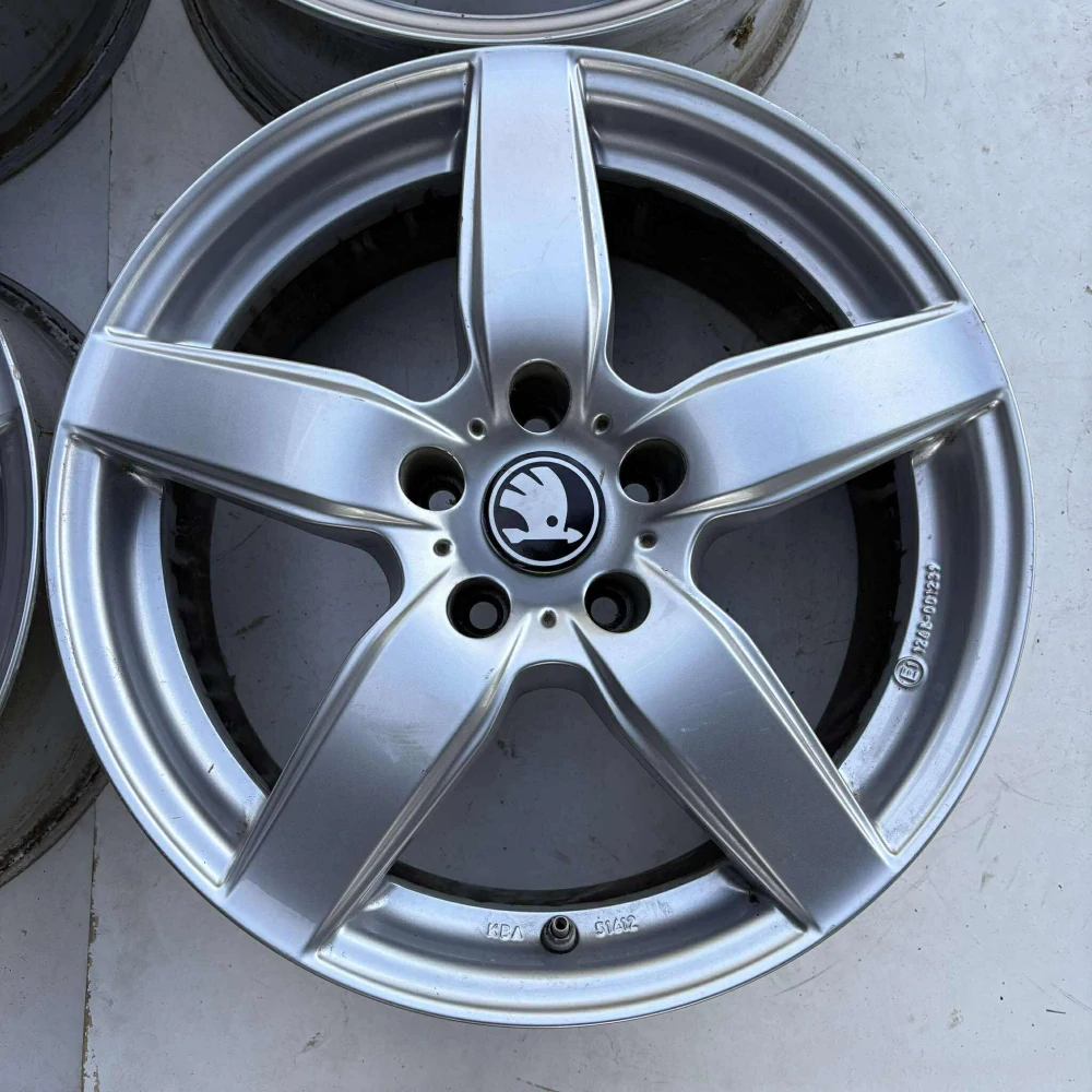 ŠKODA OCTAVIA SUPERB YETI KAROQ 17" 5X112
