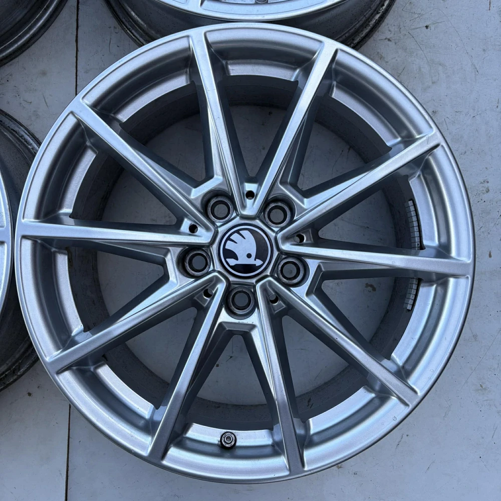 ŠKODA OCTAVIA SUPERB YETI 17" 5X112