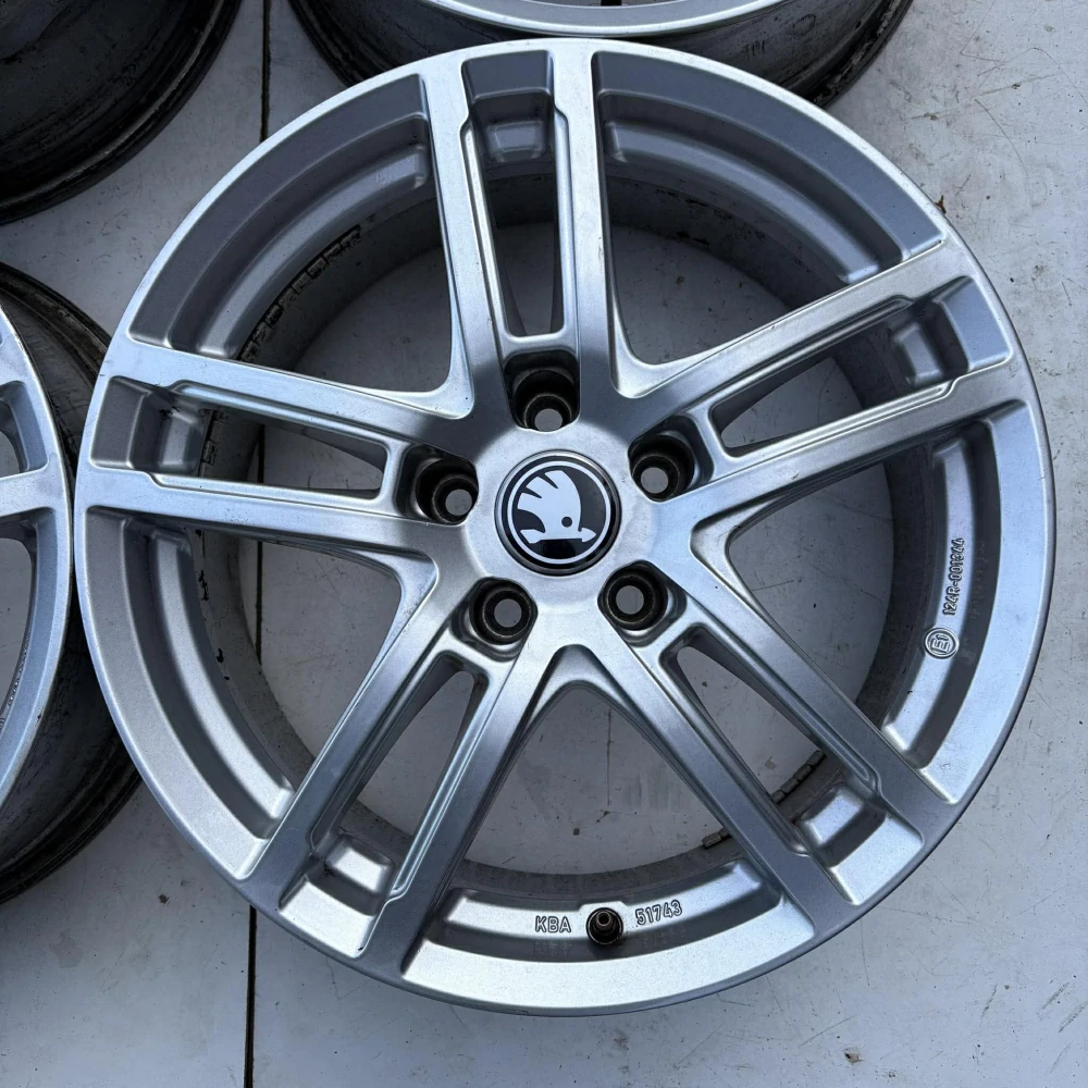ALU KOLA ŠKODA OCTAVIA SUPERB KAROQ YETI 17"
