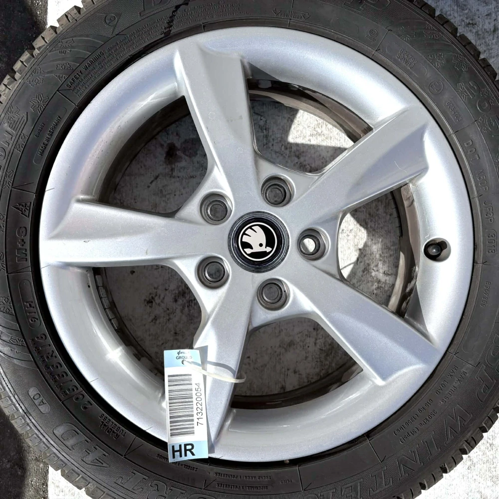 ZIMNÍ SKODA OCTAVIA SUPERB I II YETI 205/55R16