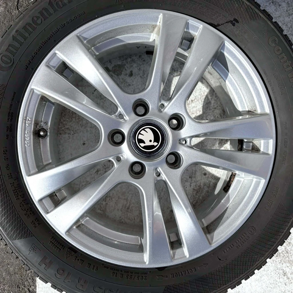 KOLA ZIMNÍ SKODA OCTAVIA SUPERB YETI 205/55R16