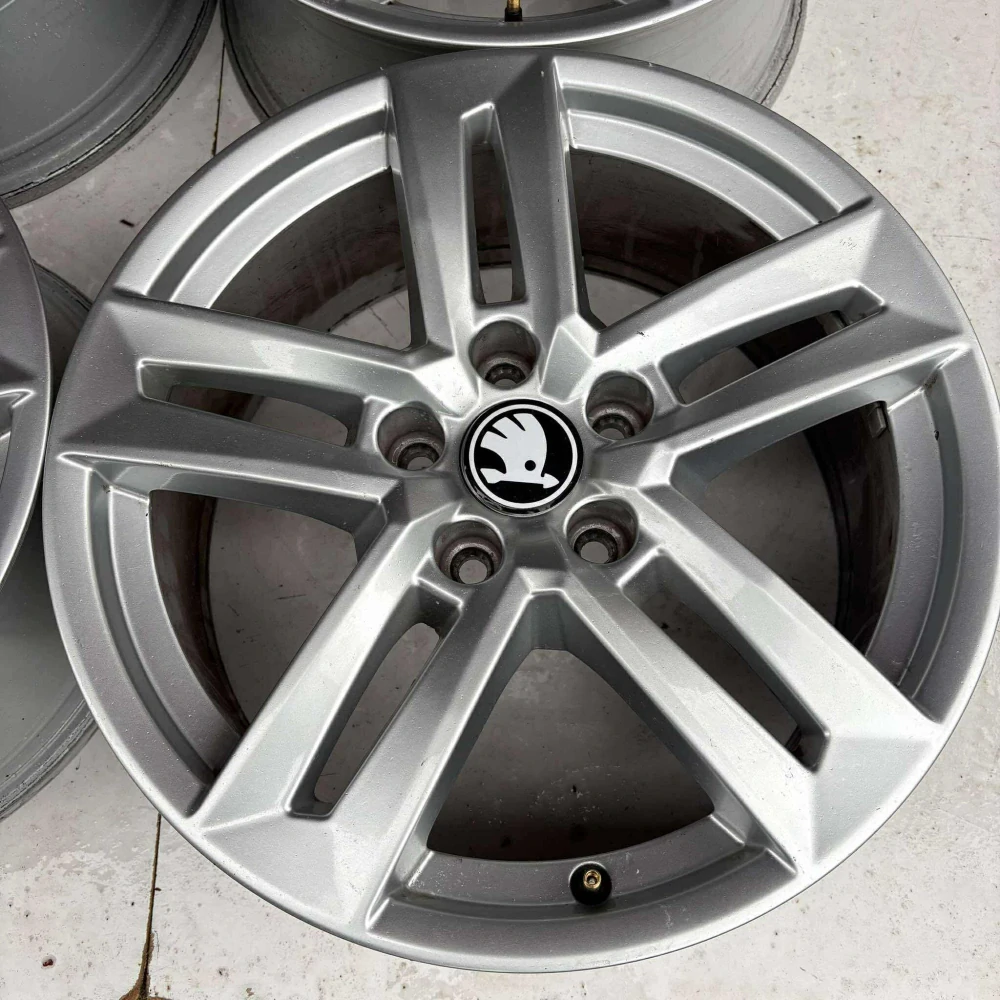 ŠKODA OCTAVIA SUPERB YETI KAROQ 17"