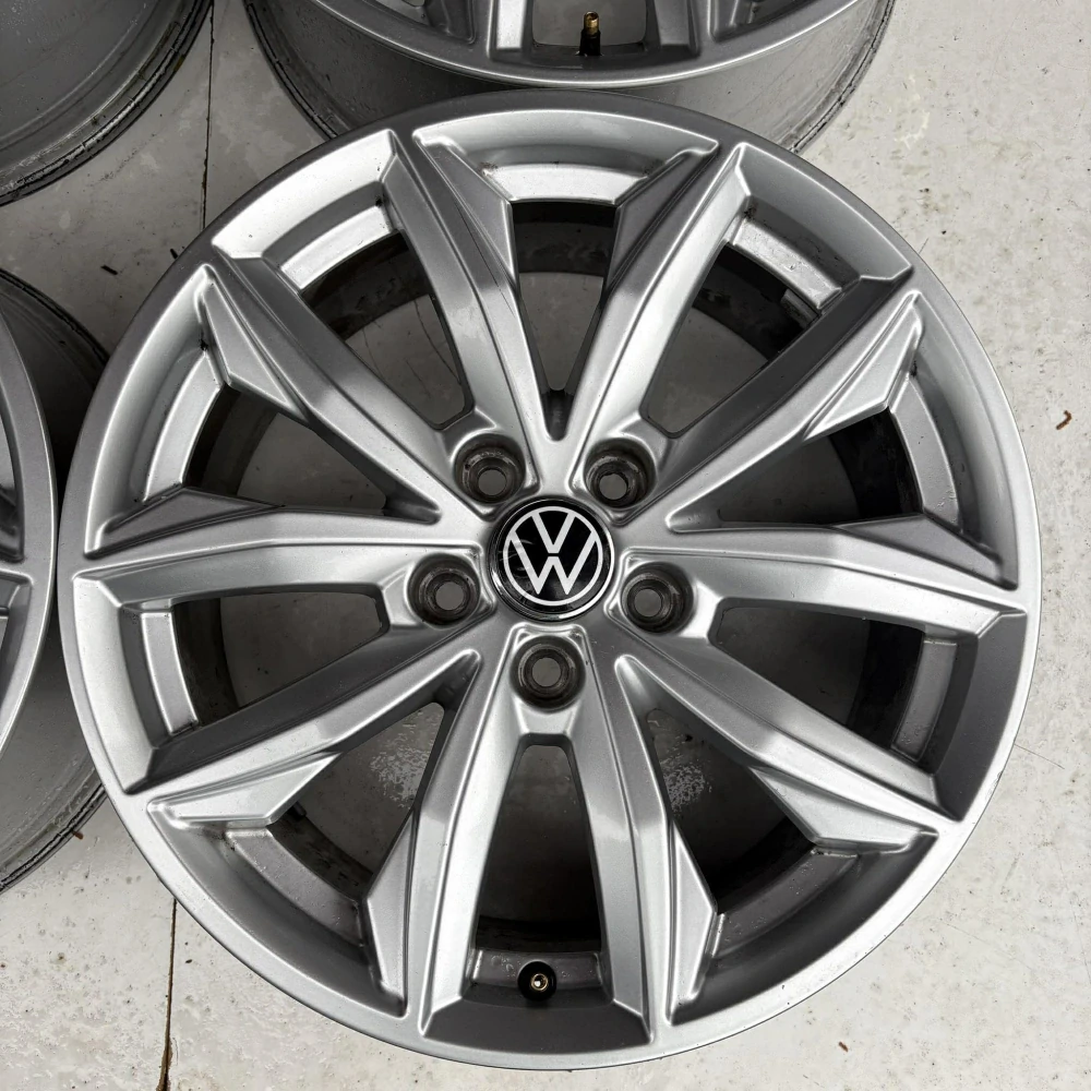 VW PASSAT GOLF TIGUAN CADDY 17"