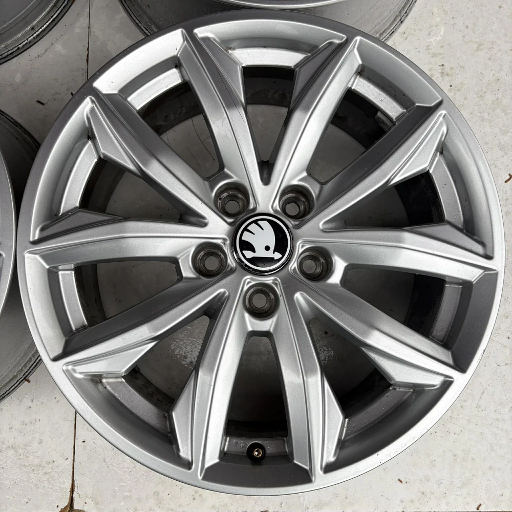 ŠKODA OCTAVIA SUPERB YETI KAROQ 17"