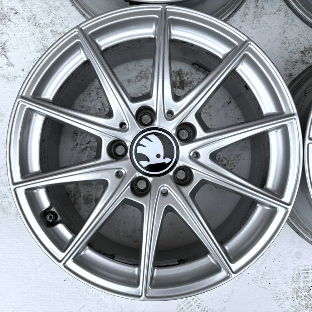 SKODA OCTAVIA SUPERB YETI 16" 5X112 ET44