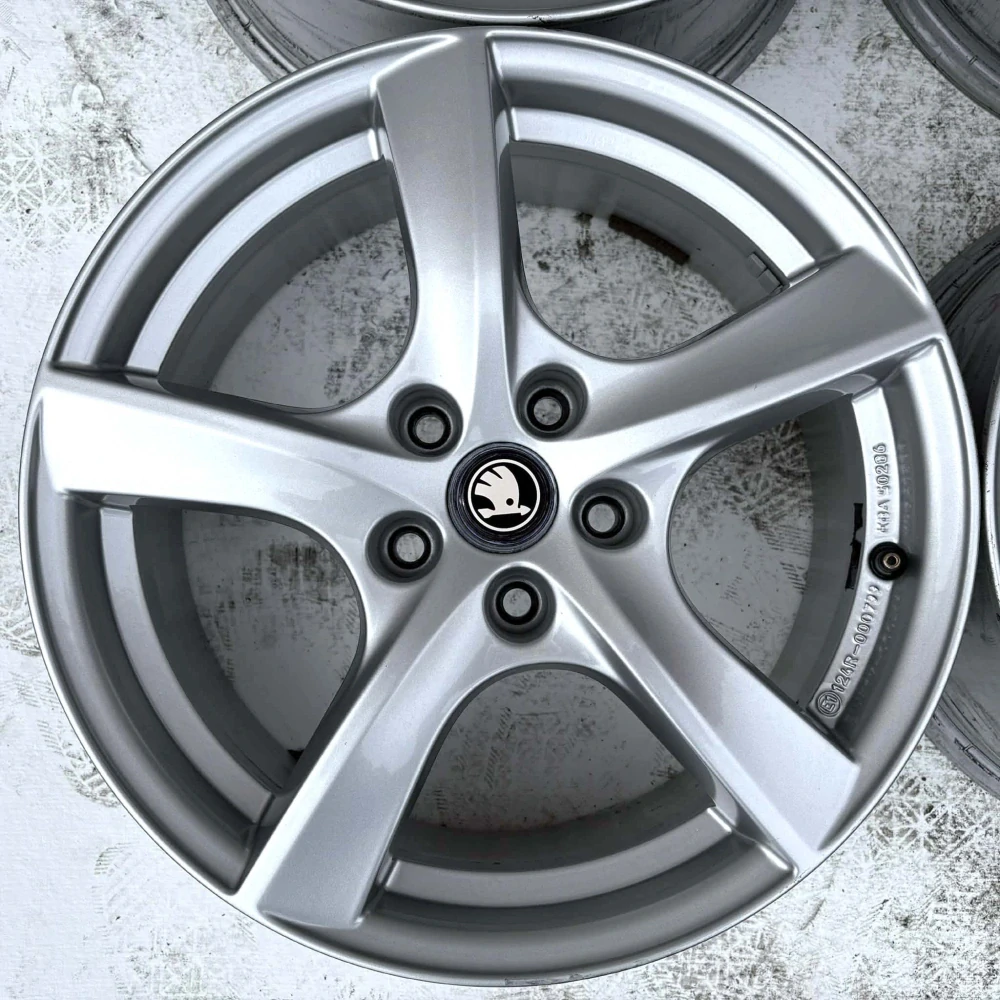 SKODA OCTAVIA SUPERB YETI KAROQ 17" 5X112 ET40