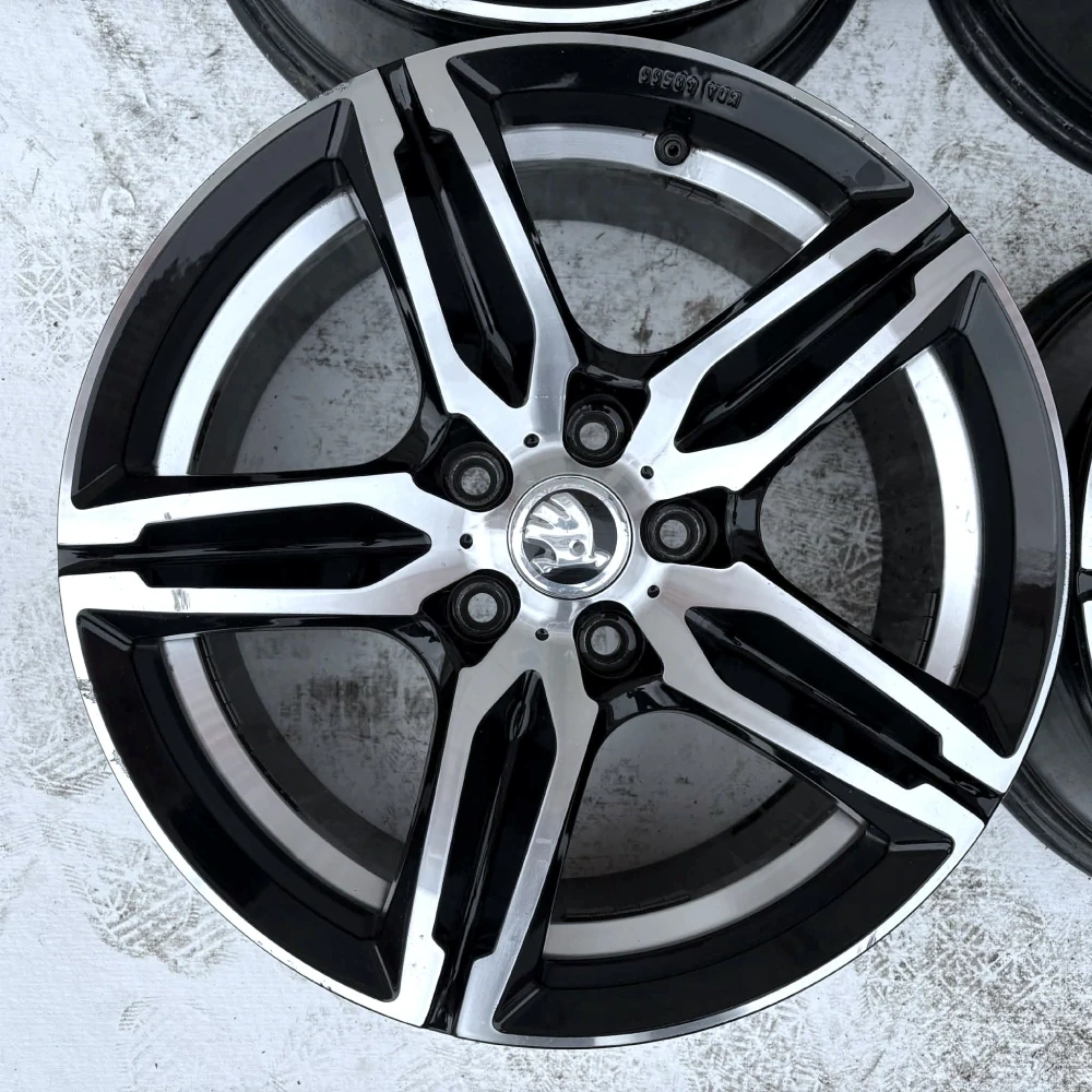SKODA OCTAVIA KAROQ SUPERB YETI 17" ET45 5X112