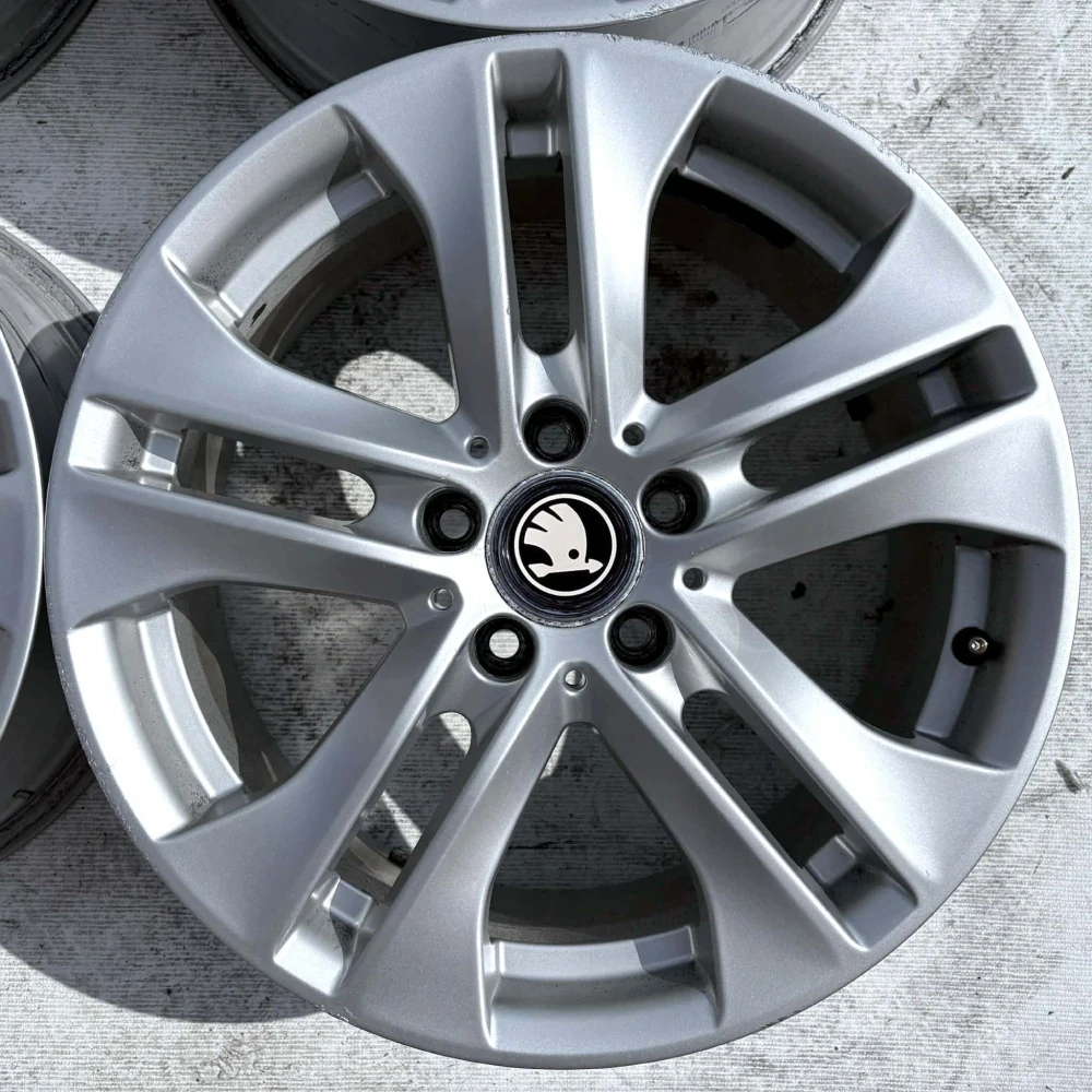 SKODA OCTAVIA SUPERB YETI 17" 5X112
