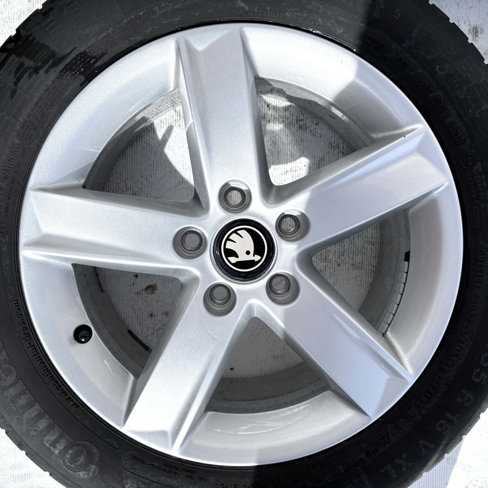 KOLA LETNÍ SKODA OCTAVIA 205/55R16 CONTINENTAL