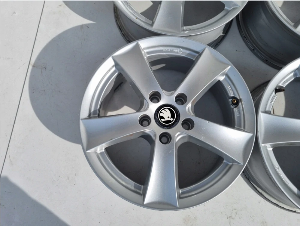 ŠKODA OCTAVIA SUPERB YETI 5x112 16''
