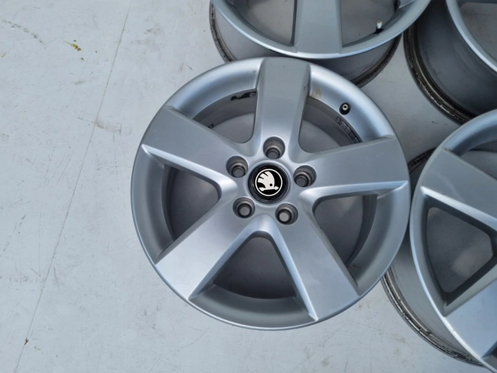 SKODA OCTAVIA 16" 5X112 ET50