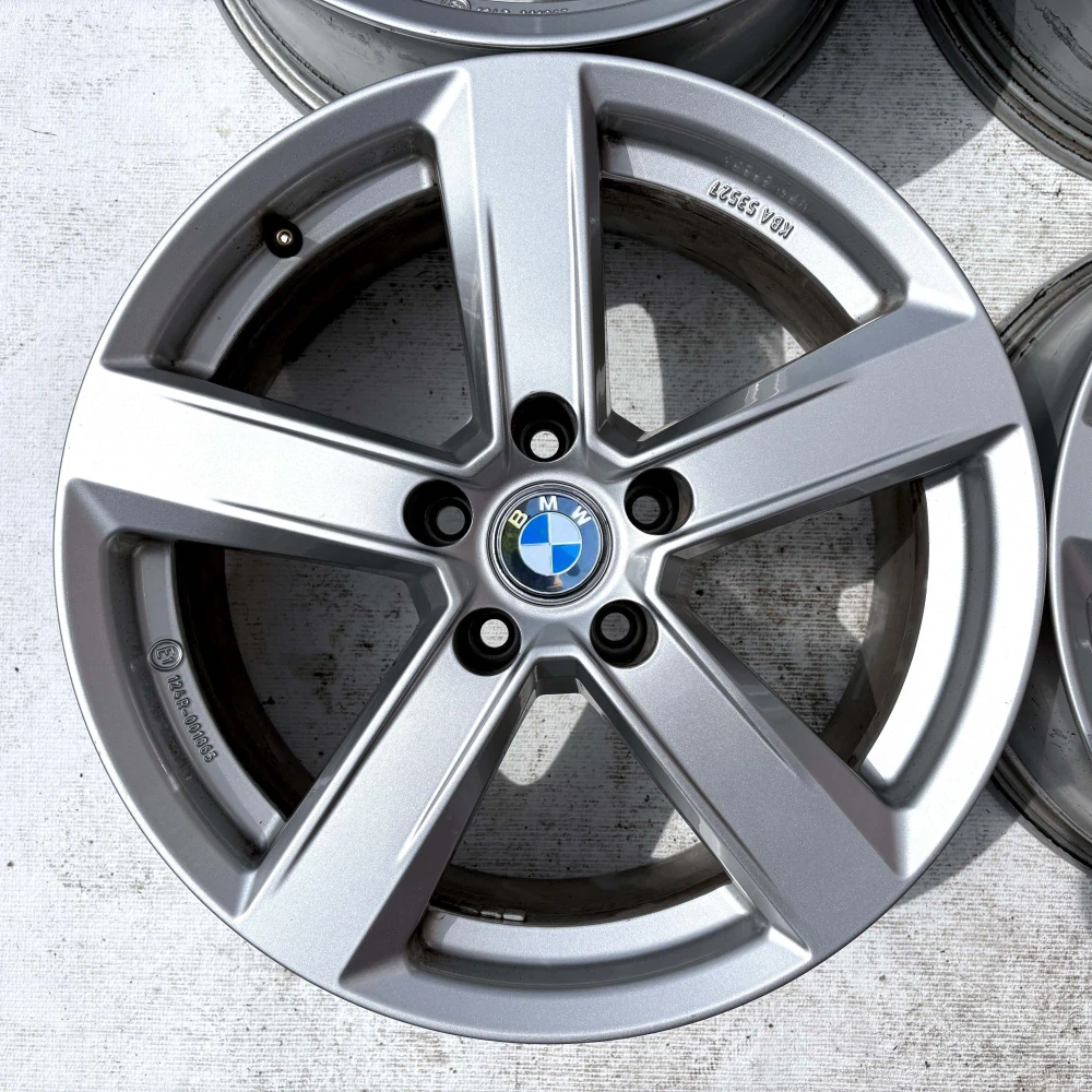 BMW 3 G20 G21 4 G22 G23 2 G41 5 G30 G31 17"
