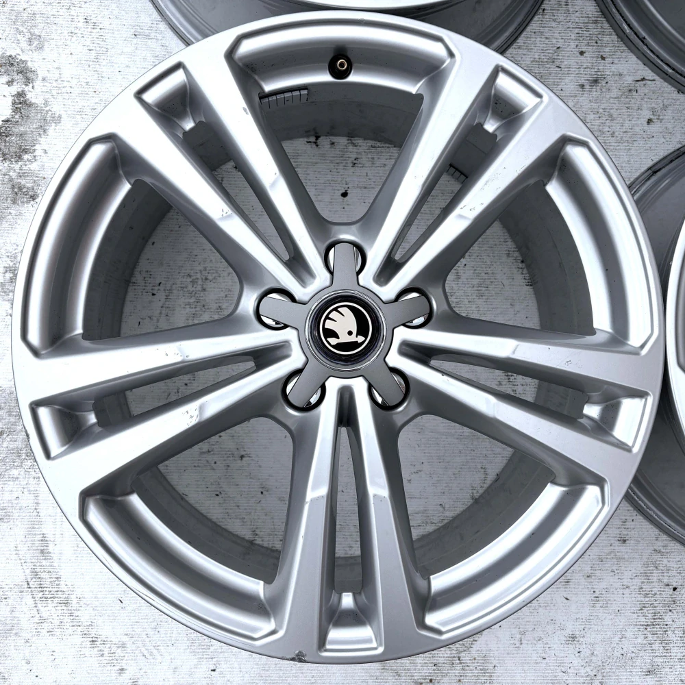 SKODA OCTAVIA 18" 5X112 7,5J ET51