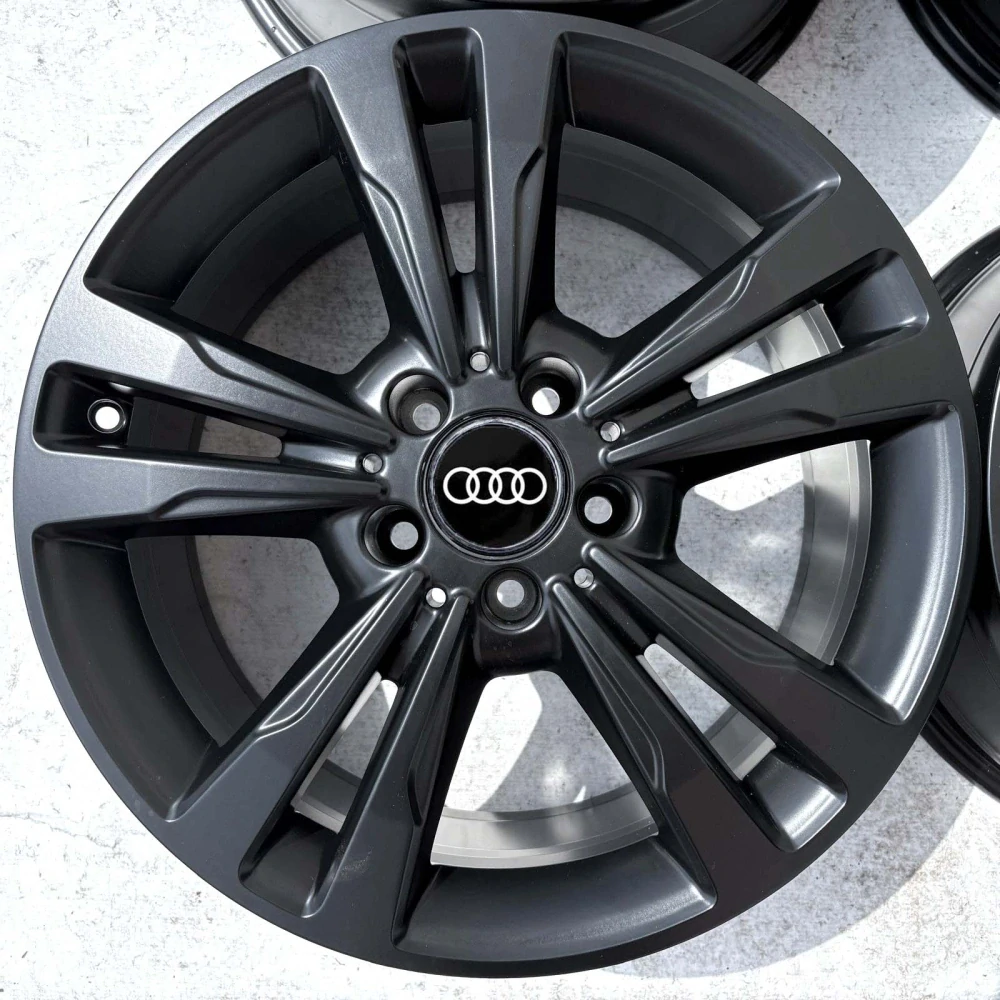 ALU AUDI A4 B8 17" 5X112 8J