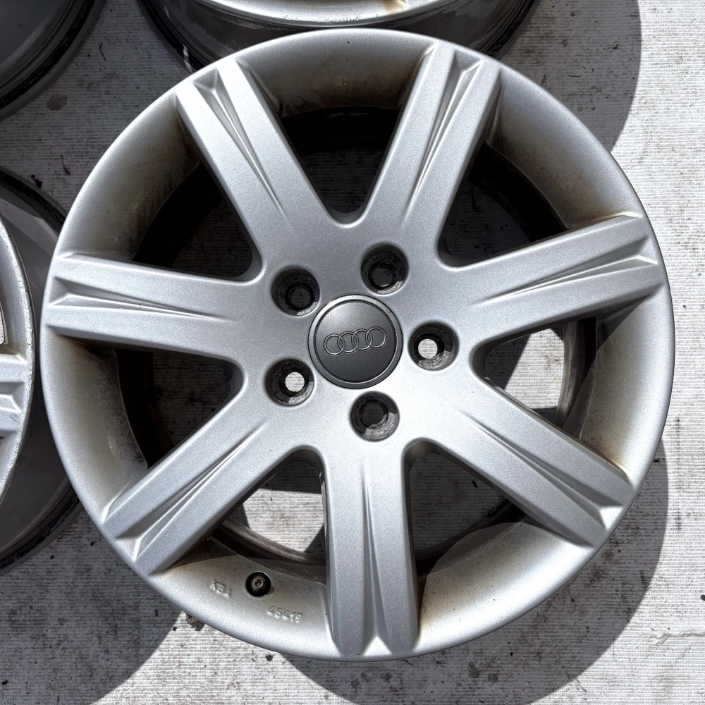 ORIGINÁLNÍ ALU AUDI A3 A4 V6 B7 A6 C5 16" 5x112 et42