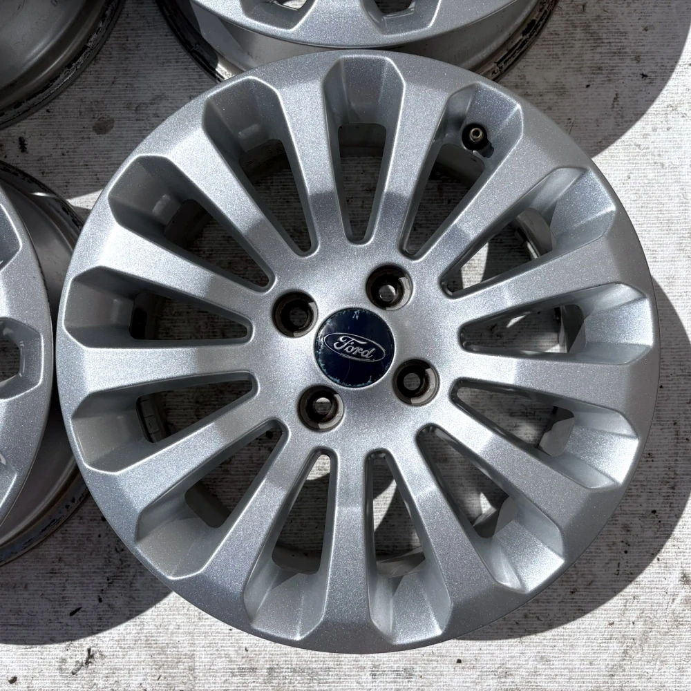 ORIGINÁLNÍ ALU FORD KA 15" 6J 4X98 ET40