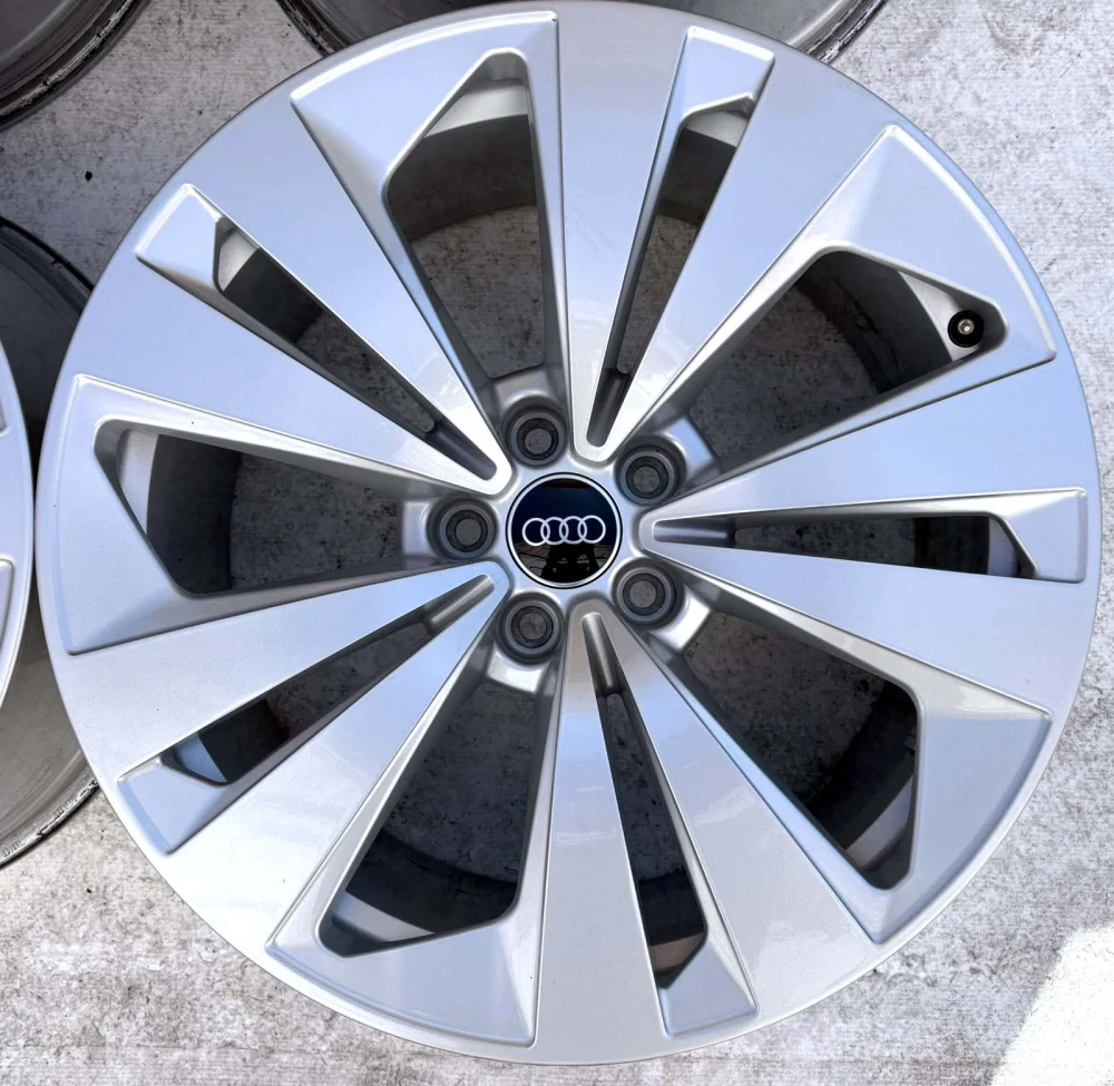 ORIGINÁLNÍ ALU AUDI Q8 Q7 A7 19" 8,5J 5X112 ET20