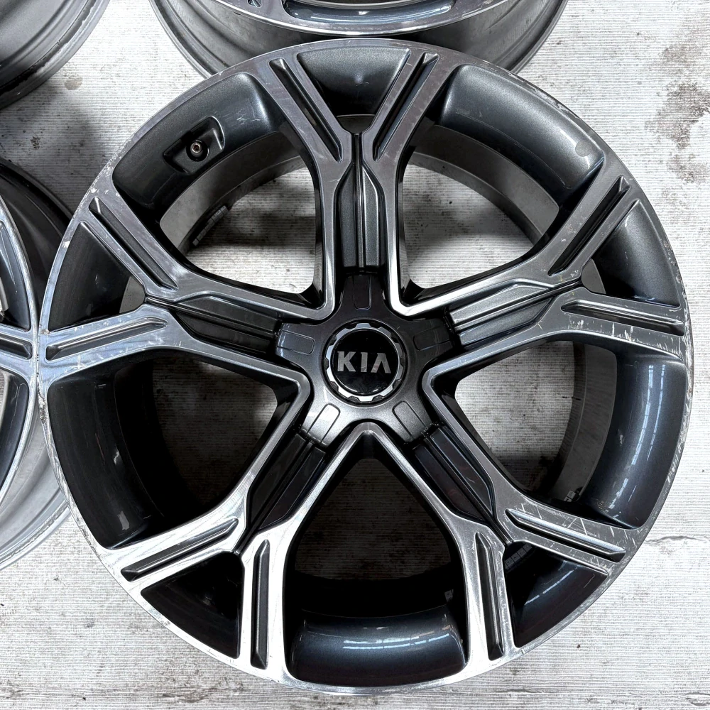 ORIGINÁLNÍ ALU KIA STINGER 19" 5x114,3
