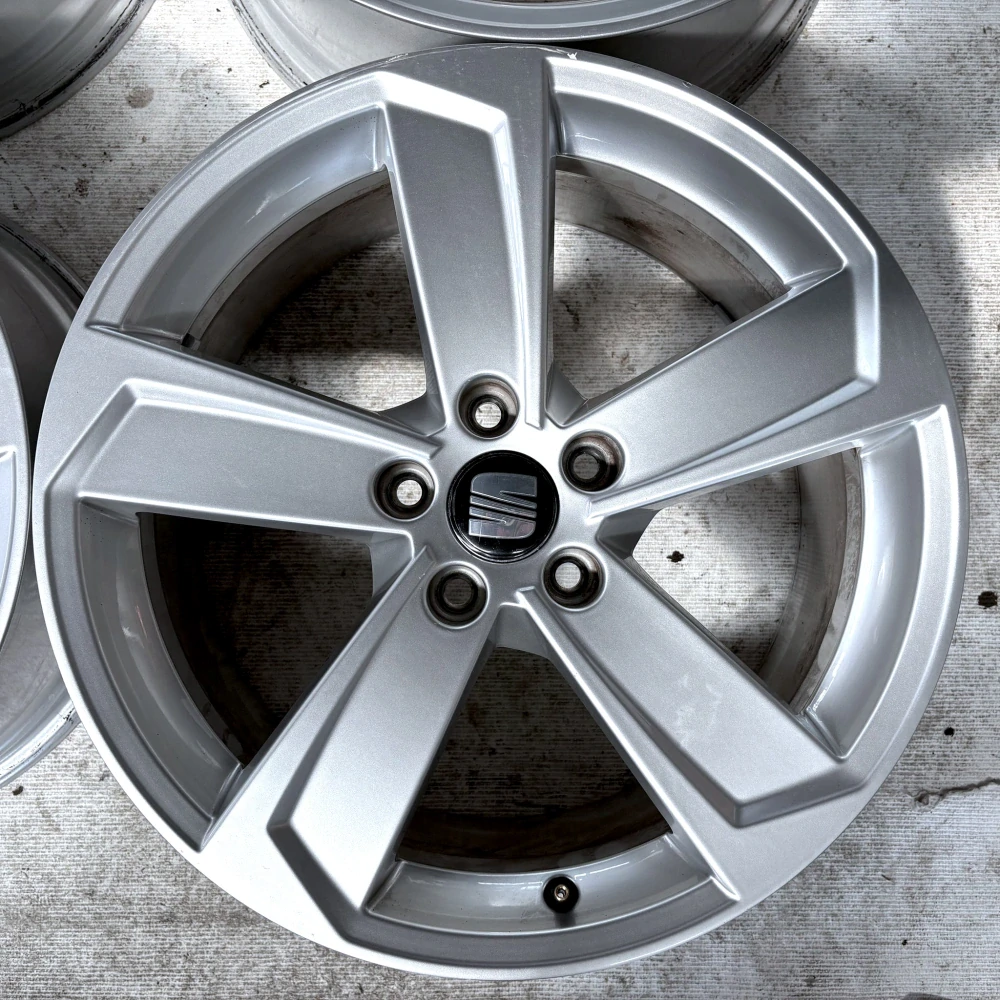 ALU SEAT ALHAMBRA ATECA LEON 18" 5X112