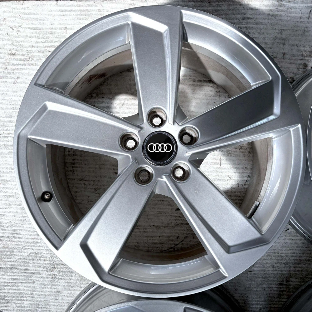 ALU AUDI A3 A4 B7 18" 5x112 ET46