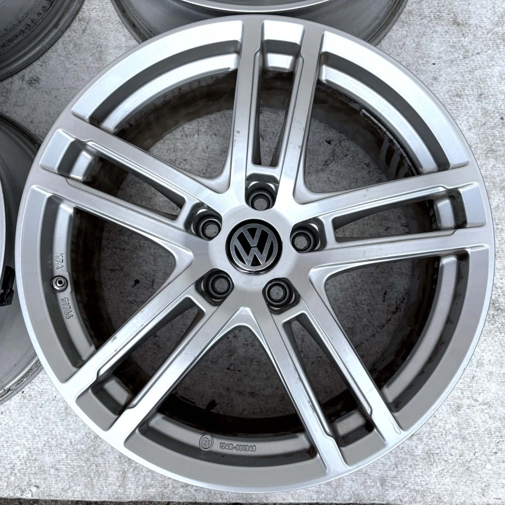 ALU VW PASSAT TIGUAN SHARAN GOLF T-ROC 18" 5X112 ET39