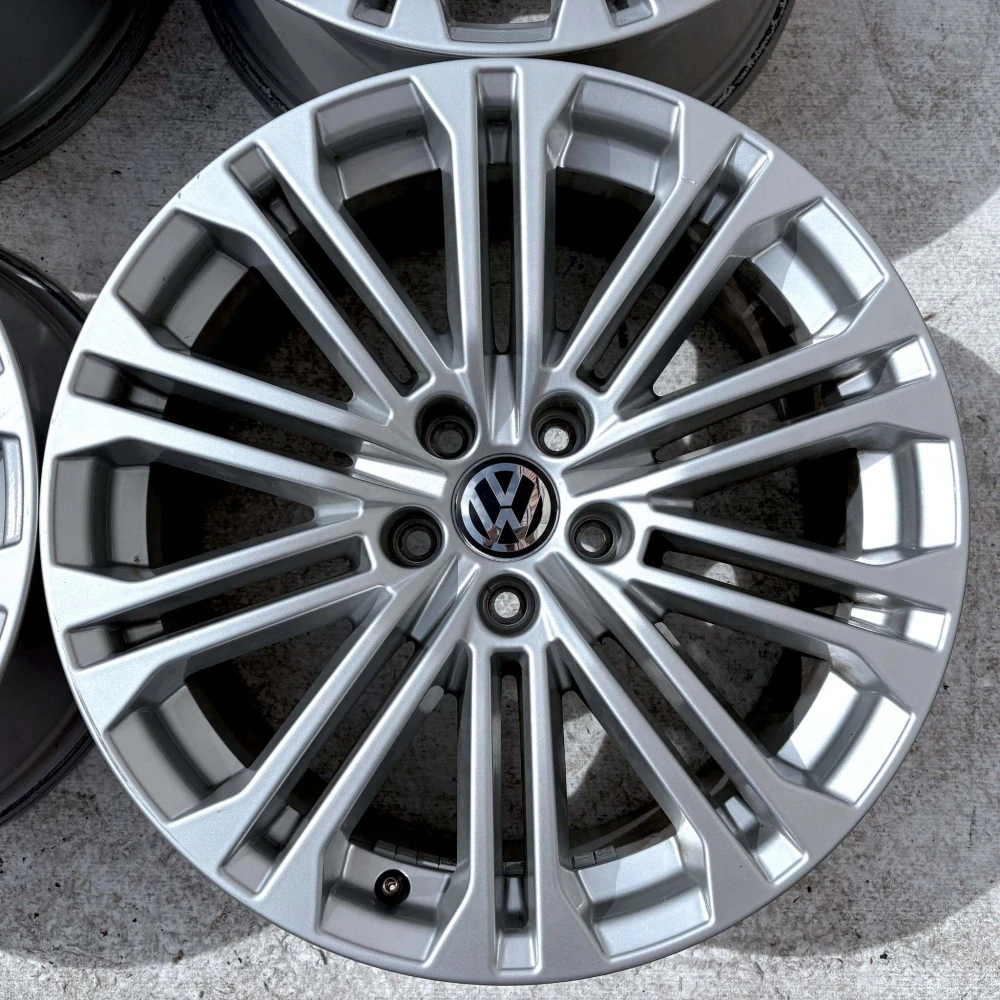 ALU VW PASSAT TIGUAN SHARAN T-ROC GOLF 18" 5X112